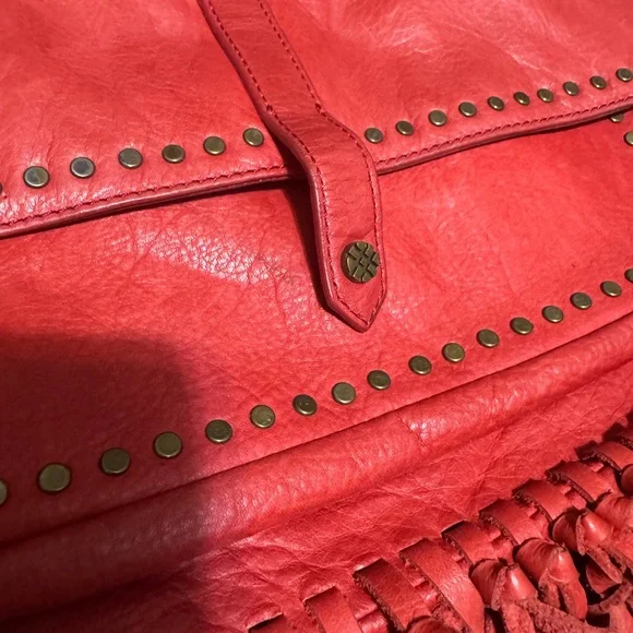 Joelle Hawkens Red Fringe Leather Shoulder Bag - Picture 2 of 8